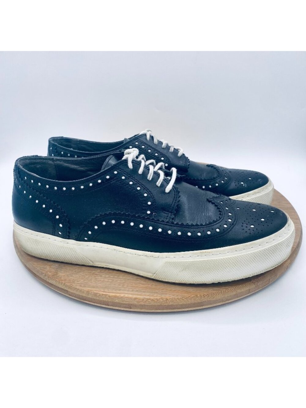 Robert Clergerie Shoes Womens 8.5 38.5 Black Leather Wingtip Platform Sneakers